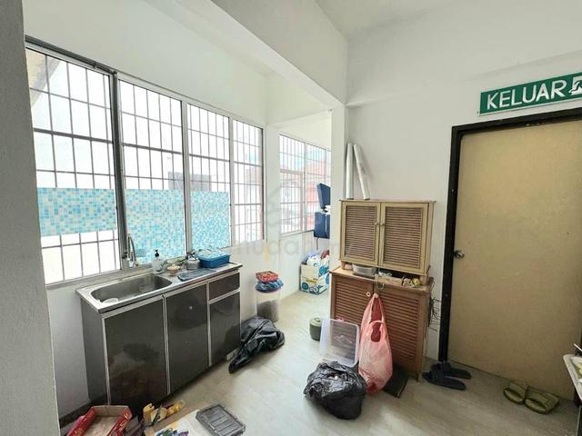 Jelutong 3 Storeys Shop Lot Facing Main Road For Rent 3