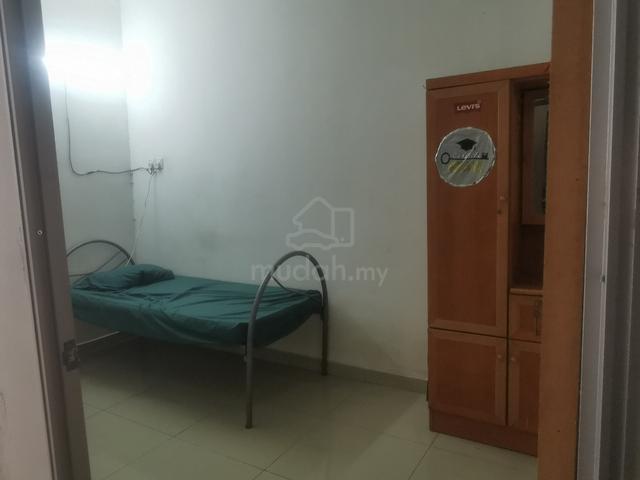 BILIK MEDIUM - DOUBLE STOREY HOUSE FULLY Furnished 1