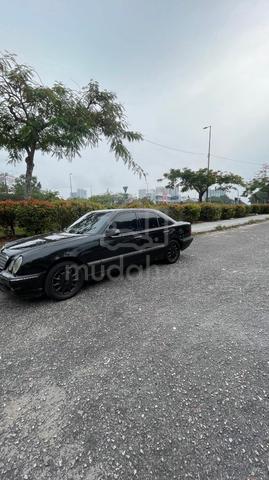 2000 Mercedes Benz E-CLASS 2.4 240 ELEGANCE (CBU) - 5
