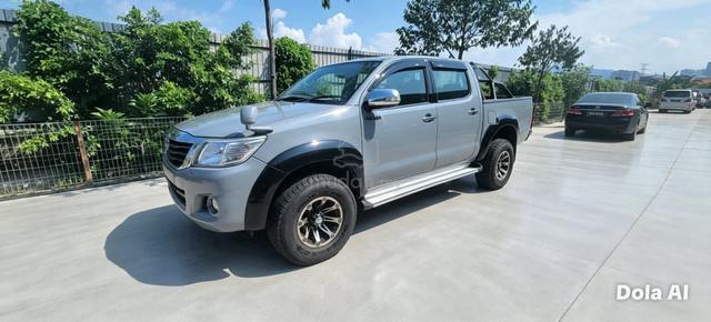 2012 Toyota HILUX 2.5 G (A) - 5