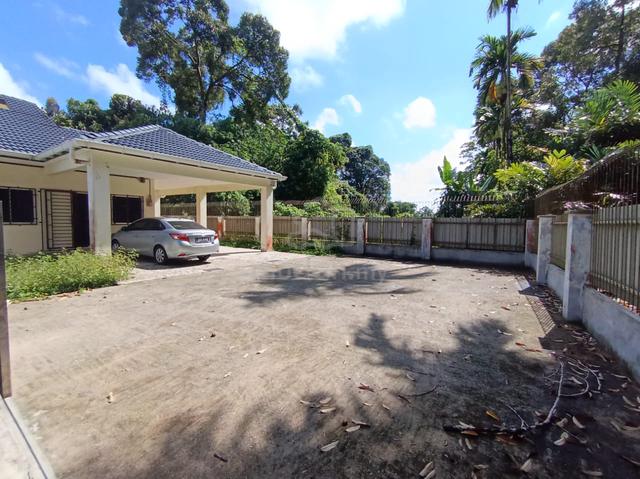 Single Storey Terrace Corner House at 16th Mile Taman Duras for Sale 1