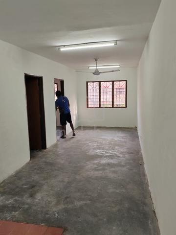Apartment Idaman 1