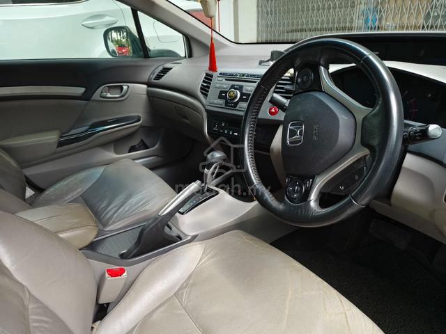 2013 Honda CIVIC 1.5 (HYBRID) (A) - 4