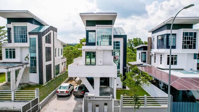 FURNISHED 2.5 Storey Bungalow House Sikamat Residence Negeri Sembilan 4