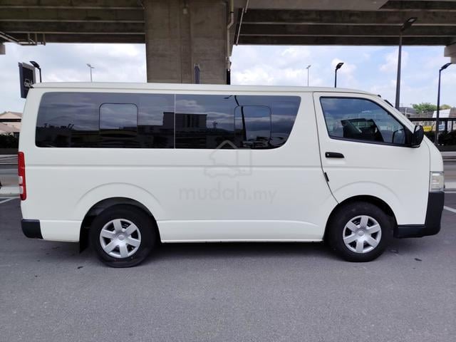 2023 Toyota Hiace 2.5 (M) Window Van Low 11seat - 4