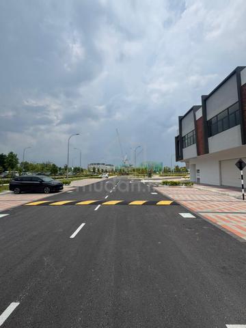 2 Storey Shoplot Bay Street, Gamuda Cove ( Nearby Splash Mania ) 1