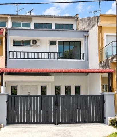 Jalan Bintang, Taman Koperasi Bahagia, Batu Pahat, Double Terrace 1