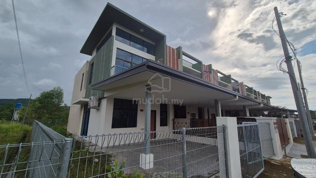 Putatan Taman Seri Tombovo 2 storey terrace house corner lot for sale 1