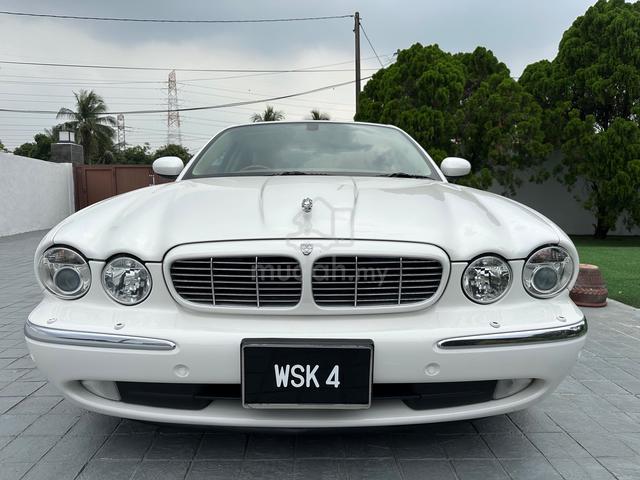 2005 Jaguar XJ8 3.6 LUXURY (A) - 1