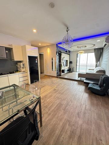 TRiGON Luxury Residences @ SetiaWalk 1