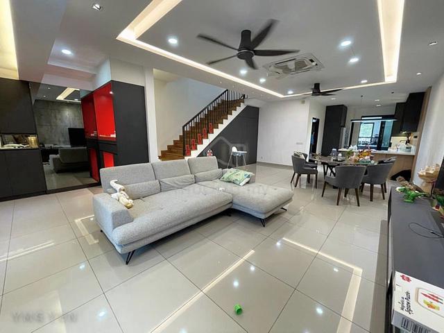 Fully Renovated 2 Sty House @ Bandar Bukit Raja ~ 950K (Negotiable) 1