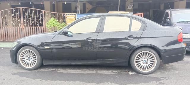 BMW 520i E90 THN 2007 - 2