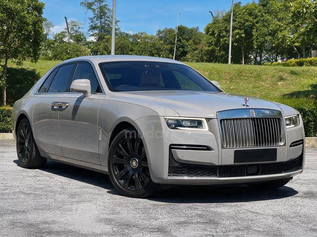 2020 Rolls Royce Ghost V12 STARLIGHT/REAR THEATRE - 1