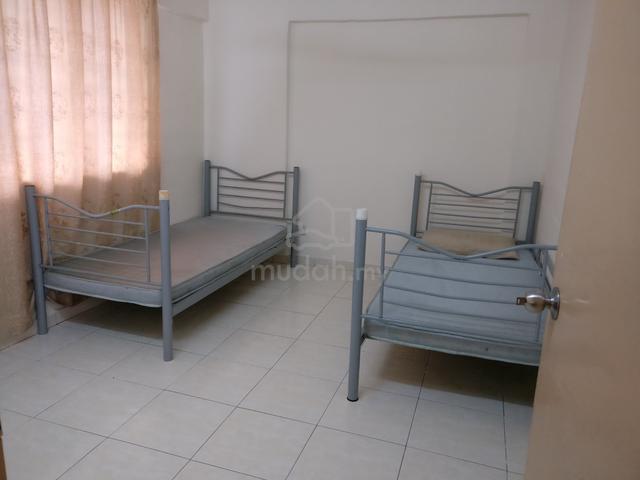 Bilik untuk disewa di Flat Danau Kota 1