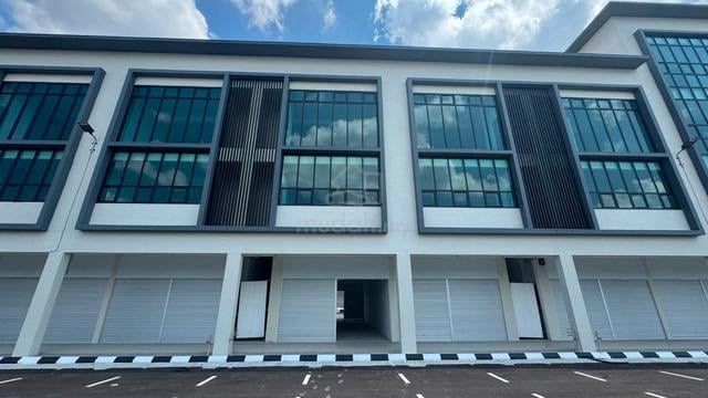 PINES SQUARE PARADE SHOPLOT FOR RENT At BATU KAWA KUCHING 1