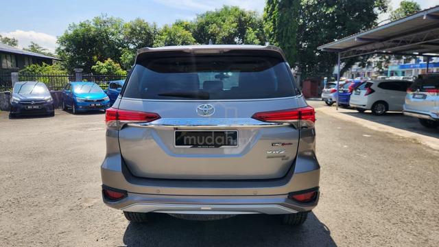 2018 Toyota FORTUNER 2.4 VRZ 4X4 2GD-FTV (CKD) (A) - 5