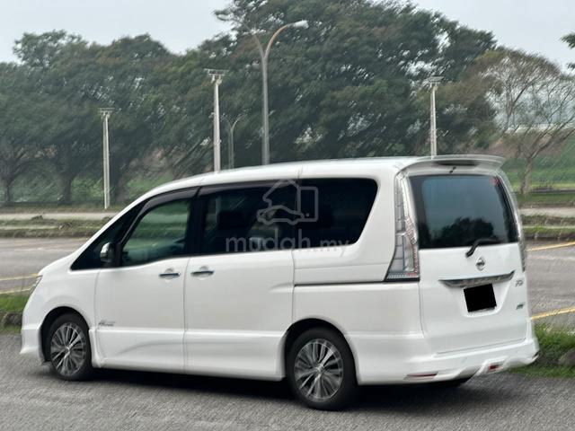 2017 Nissan SERENA 2.0 / TIPTOP CONDITION / - 2