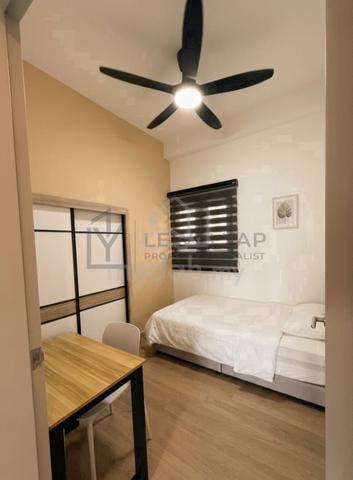 Room For Rent: SKYLINE KL l Brand New Unit l Near TRX l Walking to LRT 1