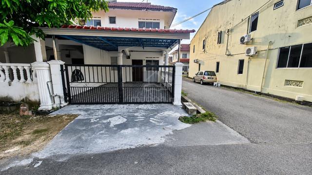 [ENDLOT - TERES 2 TINGKAT] Taman Datuk Tamby Chik Karim, Bt Berendam 1