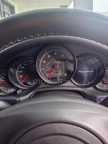 2012 Porsche PANAMERA 3.6 4 970 (A) - 5