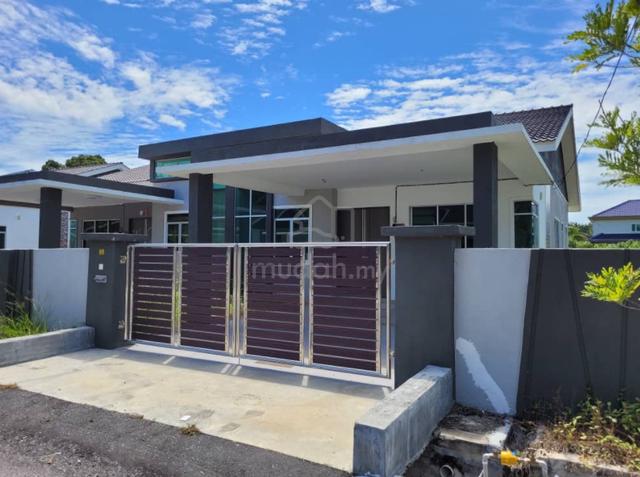 Single Storey Semi-Detached, Taman Permatang, Sitiawan 1