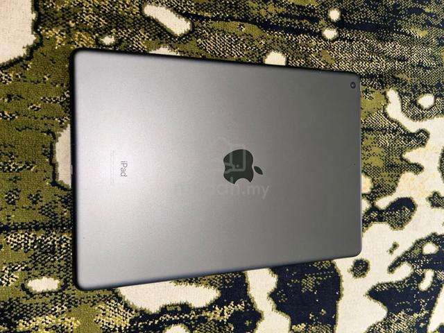 iPad 9th Gen 64GB WiFi - photo 3 of 3