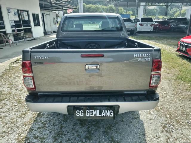 2009/2010 Toyota Hilux 2.5 G , TIP-TOP CONDITION - 5