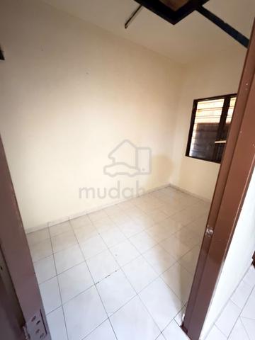 Rumah Pangsa Nilam Sari Flat 1
