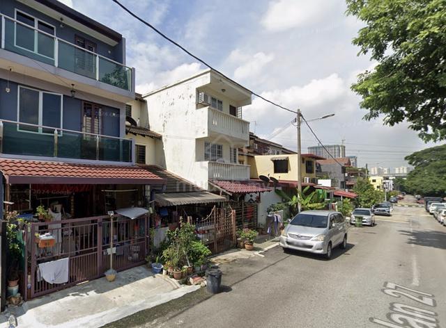 Desa setapak 2 and half storey booking 1000 and full loan facing fied 1