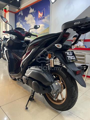 used yamaha nvx v2 abs keyless 2023 low mileage - photo 2 of 6