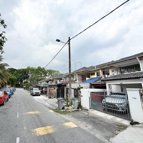 FullLoan Tampoi Indah Ground Floor Townhouse 3Bed 2Bath 1