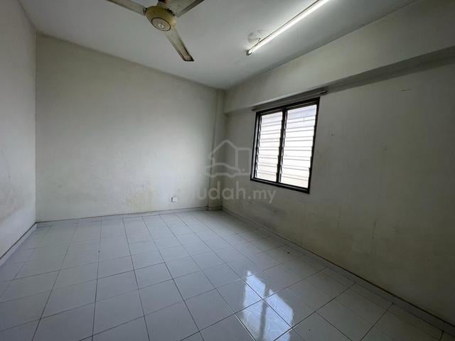 Sri Rakyat Apartment 1
