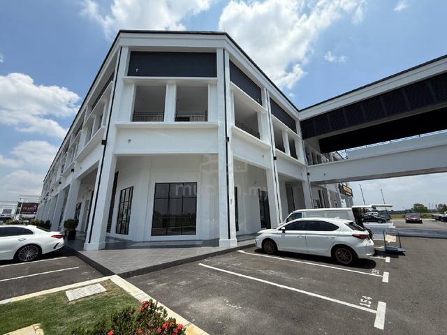 [CORNER LOT|GROUND FLOOR] Utopia Eco Grandeur, Puncak Alam 1