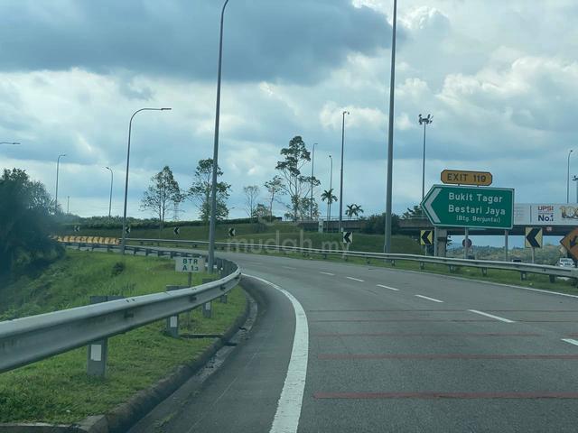 Tanah 4.2 Ekar Tepi Highway Bukit Tagar Bestari Jaya 1