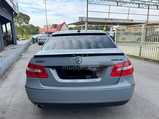 2011 Mercedes Benz E250 CGI BlueEFCY Boleh Loan - 4