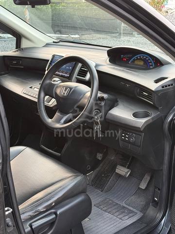 Honda freed E-spec (A) tahun 2010-Cash or loan - 5