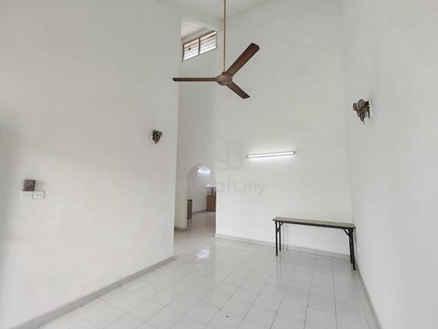 Taman Perling, Jalan Kosa 1