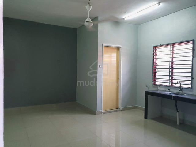 Studio House  1