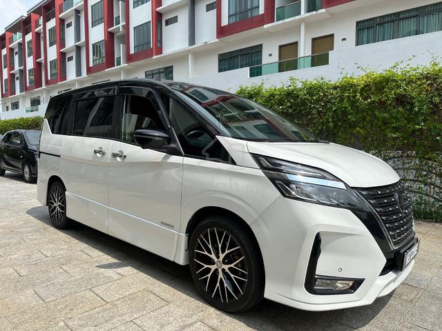 2024 Nissan SERENA 2.0 PREMIUM (A) Leather seats - 2