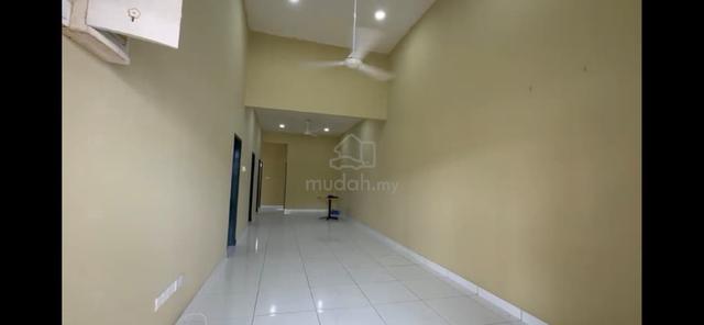 Bandar Putra Kulai Single Storey Terrace House Renovated Unit 1