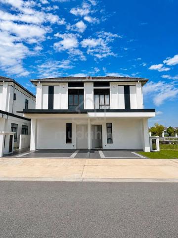 2 Storey Corner Lot Regent Garden, Eco Grandeur Puncak Alam 1