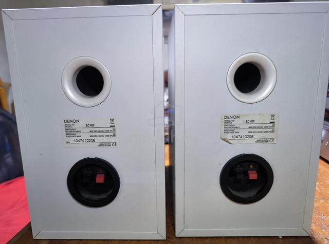 Denon bookshelf speakers  - photo 4 of 5