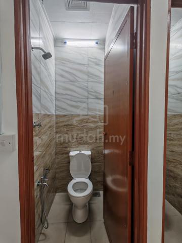 Room 1 @ 2nd floor Shop Apartment, Seksyen 7,Shah Alam-near UITM-Ready 5
