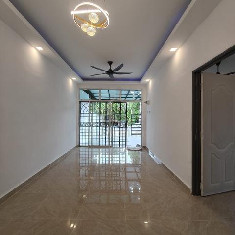 Corner Lot Terrace for Sale 1