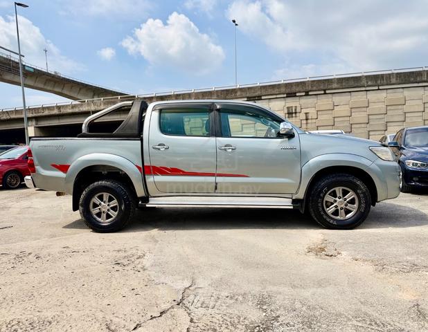 ORI PAINT 2016 Toyota HILUX 2.5 G TRD (A) ONEOWNER - 3