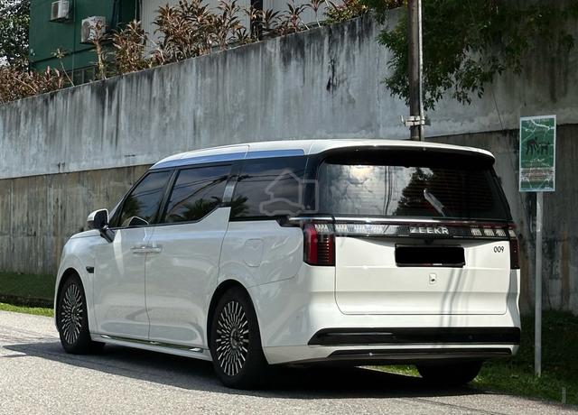 2025 Zeekr 009 UltraLuxury MPV 6Seater WTY30 - 4