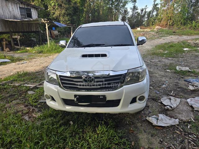 2013 Toyota HILUX 2.5 G VNT (A) - 1