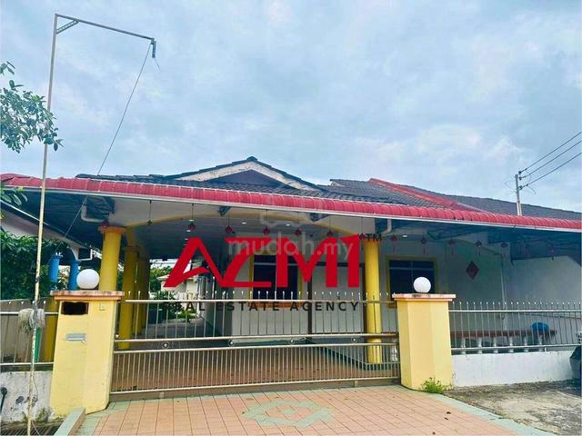 Renovated & Extended Single Storey Semi Detached Senadin Miri 1