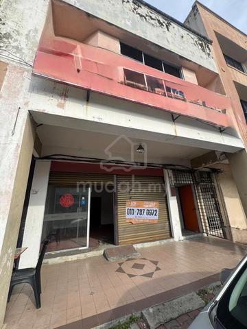 Pengkalan Station 18 Double Storey Shop Lot For Rent 1