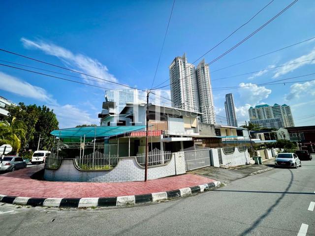2 Storey Semi D Tanjung Tokong For Sale *Corner Lot with large space* 1